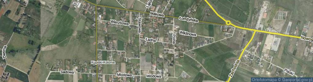 Zdjęcie satelitarne Ładna ul.